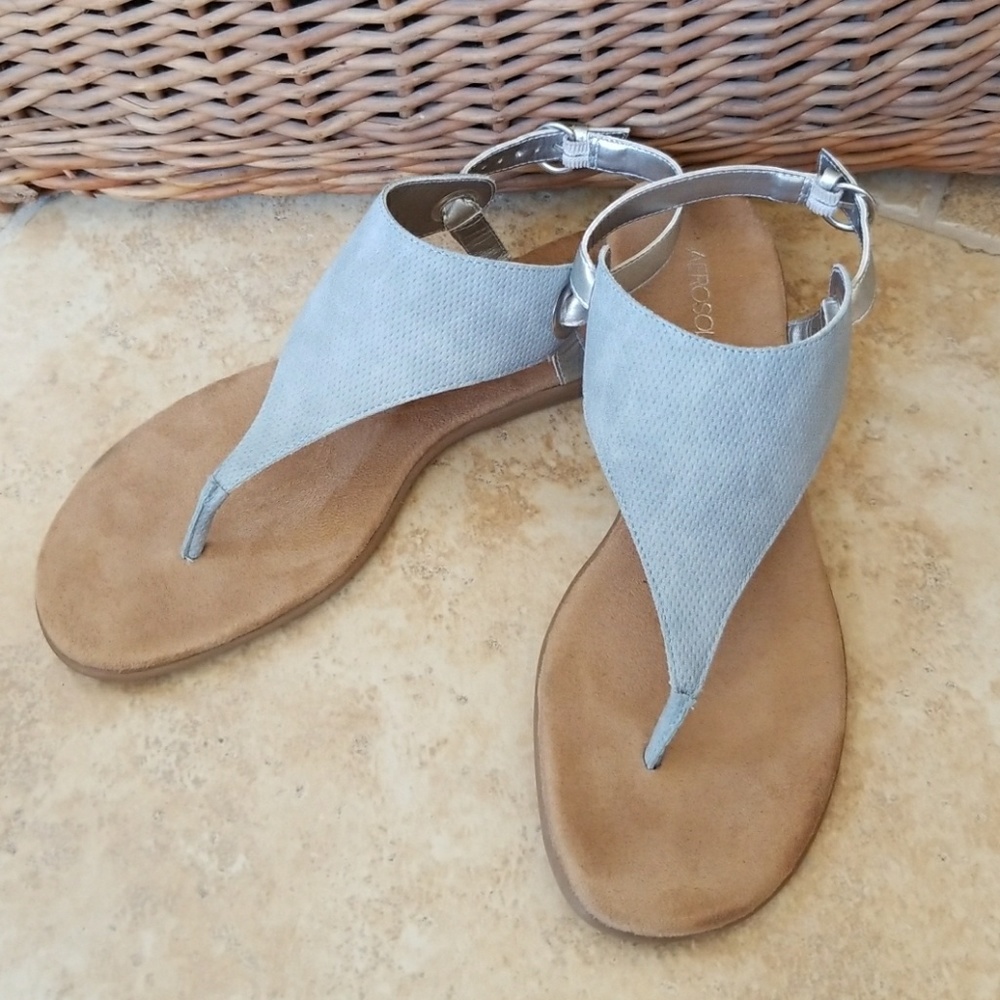 Aerosole sandals. Blue and silver